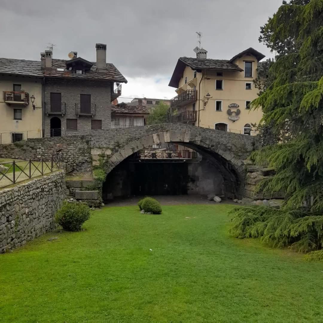 Ferienwohnung Il Mughetto Aosta Exterior foto